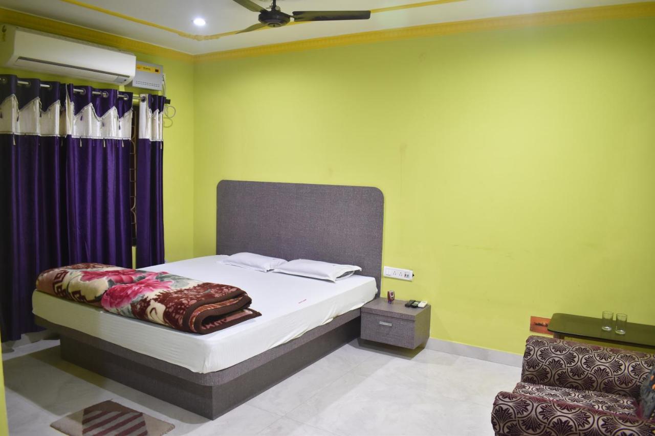 Hotel Suraj Balasore Екстериор снимка