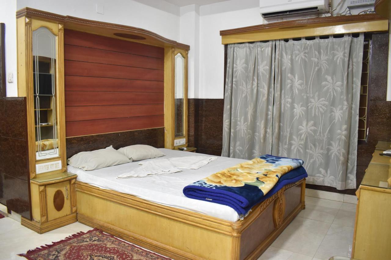 Hotel Suraj Balasore Екстериор снимка