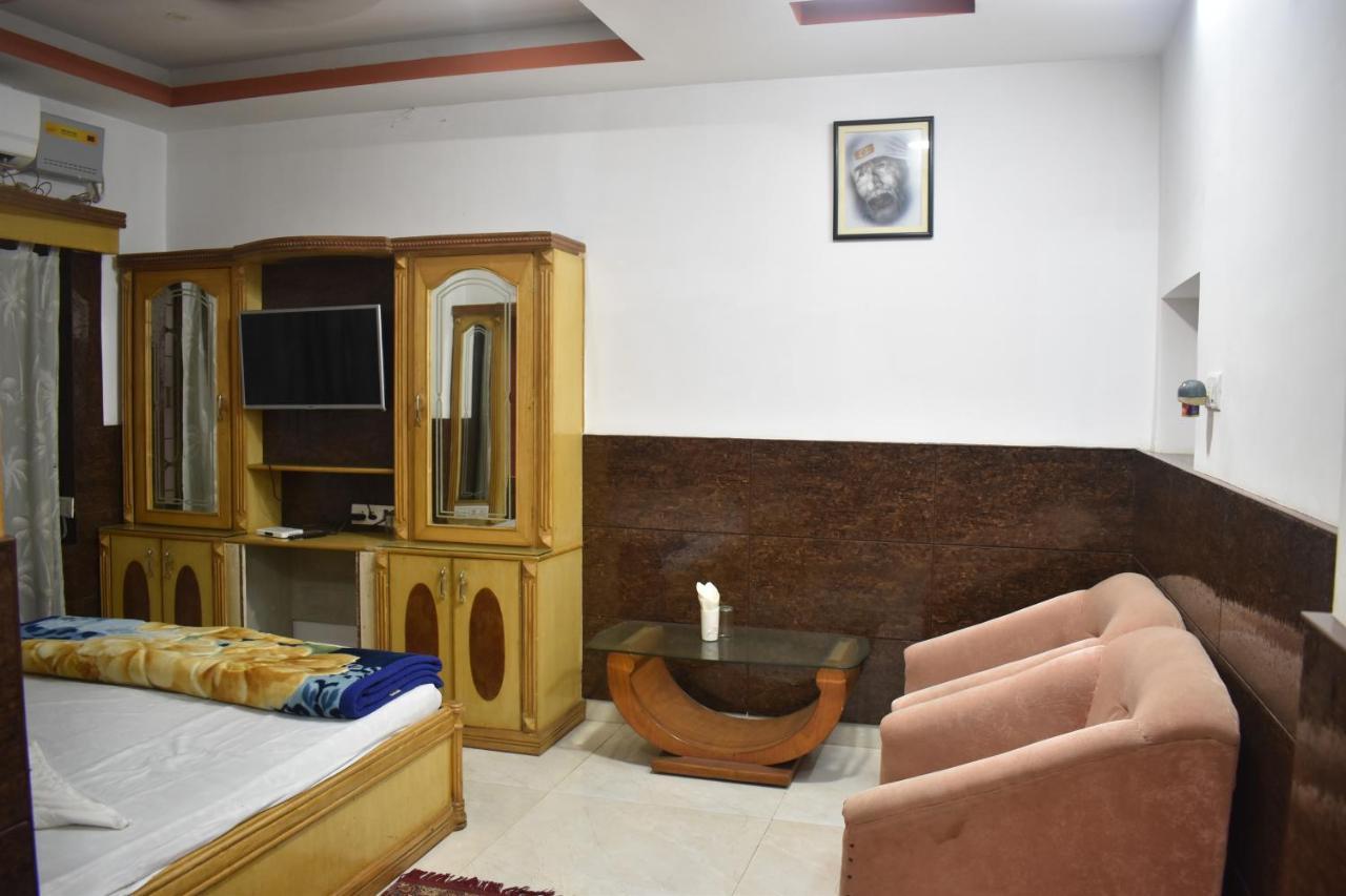 Hotel Suraj Balasore Екстериор снимка
